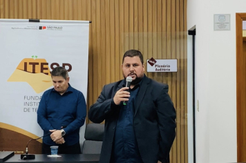 Foto - Iaras Segue Avançando - 32 famílias recebem títulos de propriedade