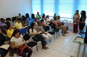 Pirapora sedia seminário para organização dos serviços do CEM