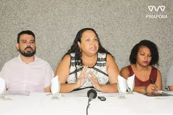 Secretaria de Educação presta esclarecimento por meio de coletiva