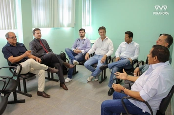 Prefeitura discute parceria para implantação do tratamento do câncer em Pirapora