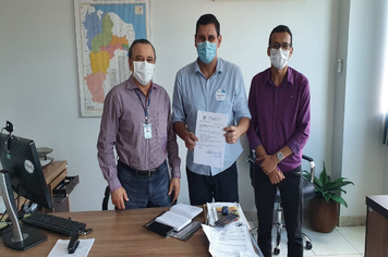 MÁQUINAS PARA O DESENVOLVIMENTO