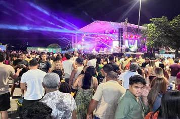 Sertanejo, pagodão baiano e muita energia no terceiro dia do Pirafolia 2026