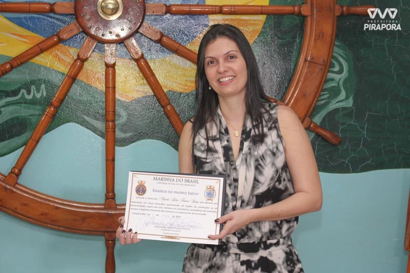 Prefeita Marcella participa de solenidade na Marinha