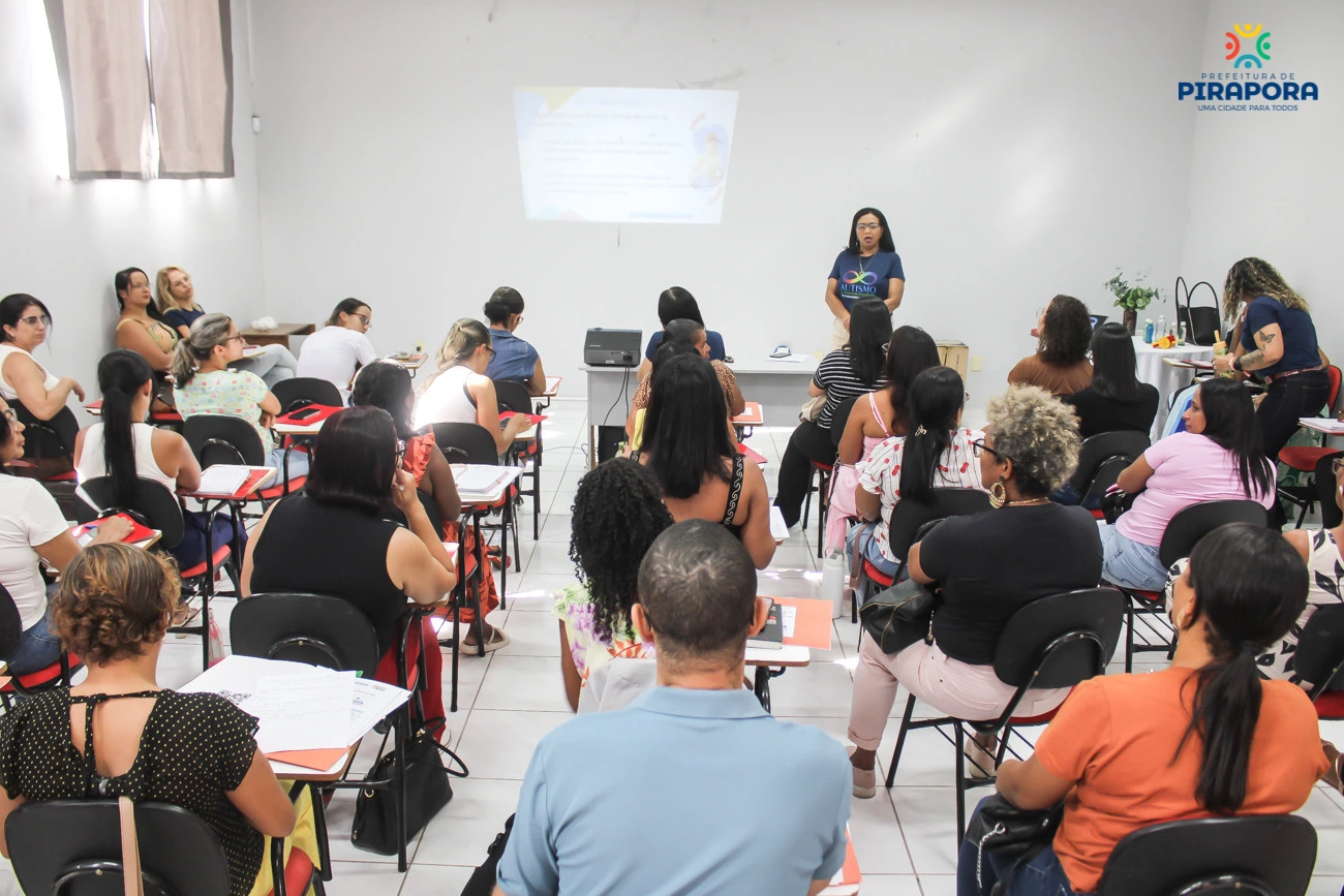 SEMED promoveu Formação Continuada dentro da Campanha Abril Azul